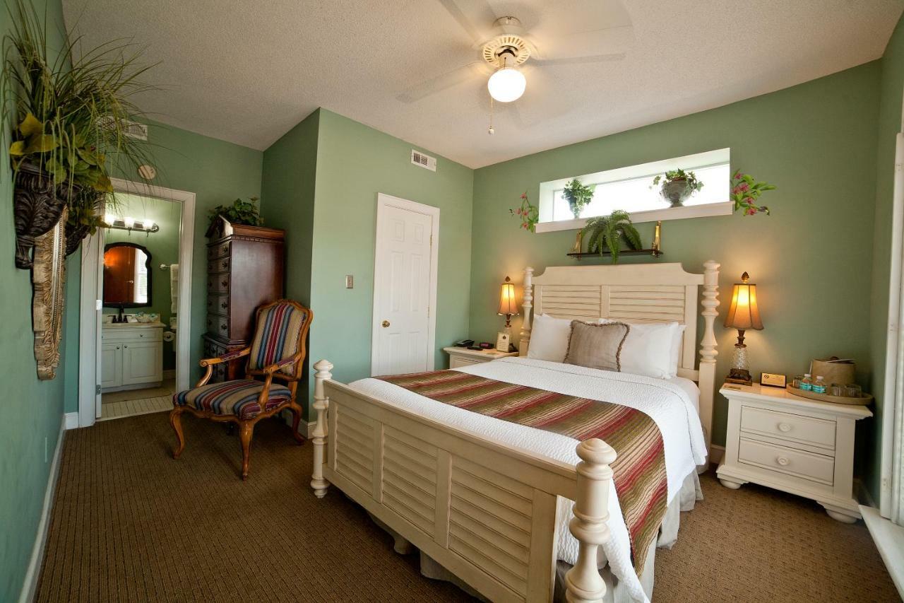 タイビーアイランド デソト ビーチ ベッド＆ブレックファースト Bed & Breakfast エクステリア 写真
